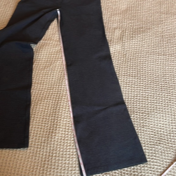 Size Medium Long charcoal heather bootcut Betabrand pants. - Picture 7 of 10
